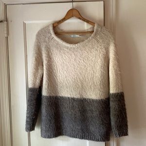 Mohair blend fuzzy sweater